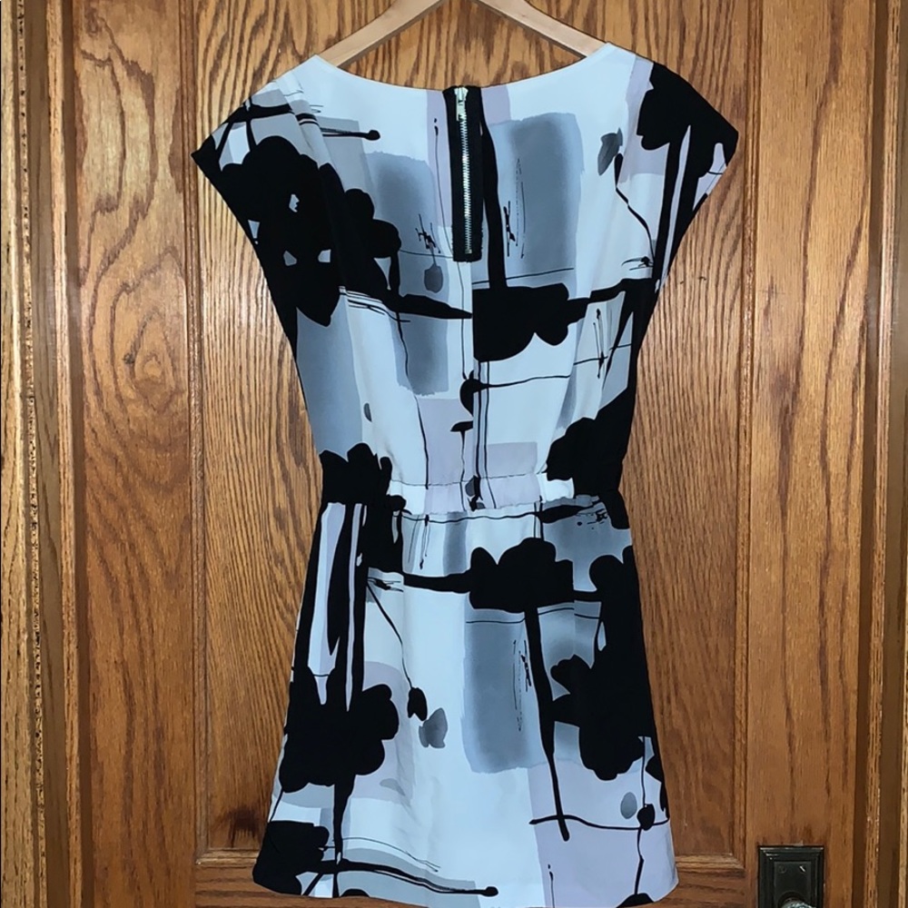 Abstract Mini Dress - Picture 2 of 4